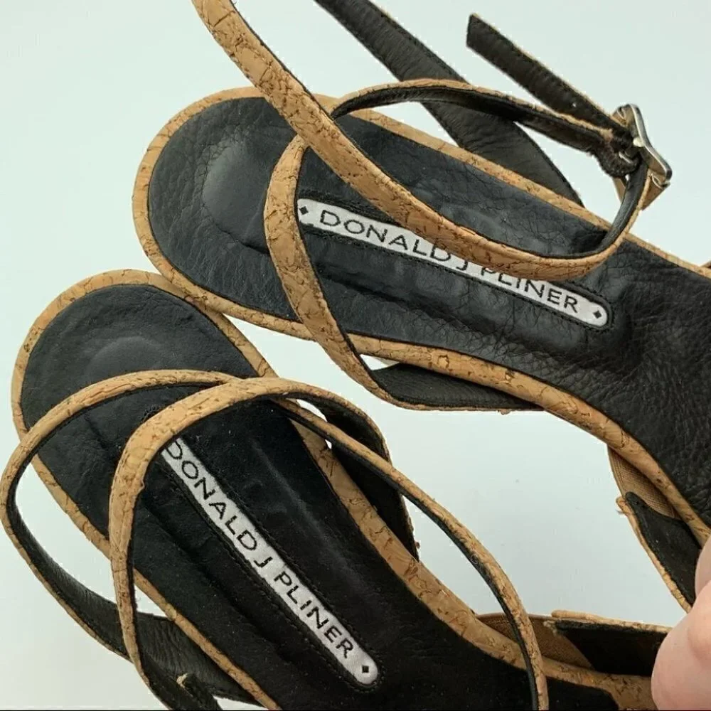 Donald j Pliner heels size 8.5 tan cork wedges